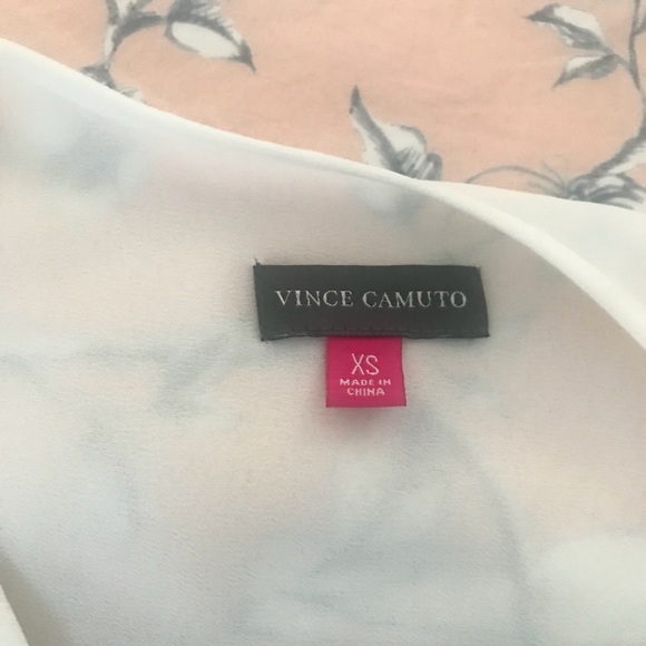 NEW WOUT TAG VINCE CAMUTO SHEER RUFFLE BLOUSE XS - Picture 2 of 5